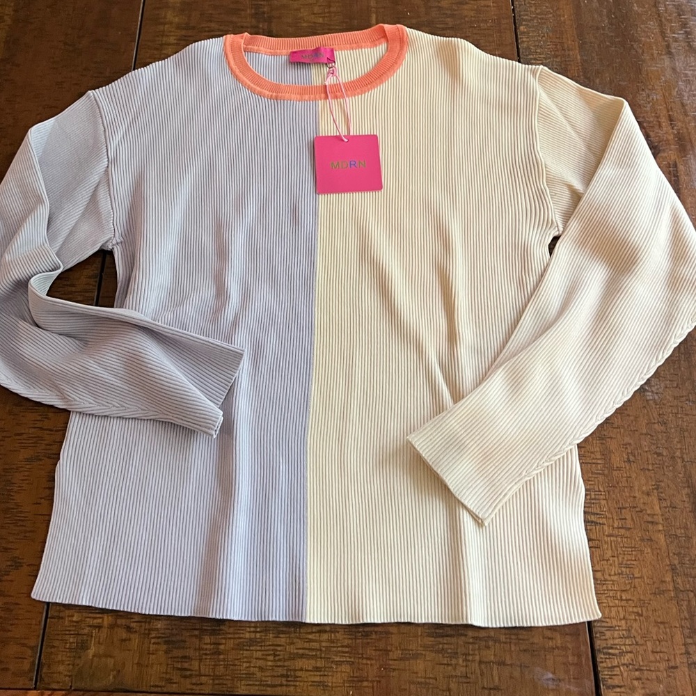 ⚡️MOVING SALE⚡️Women’s sweater ⚡️MOVING SALE⚡️